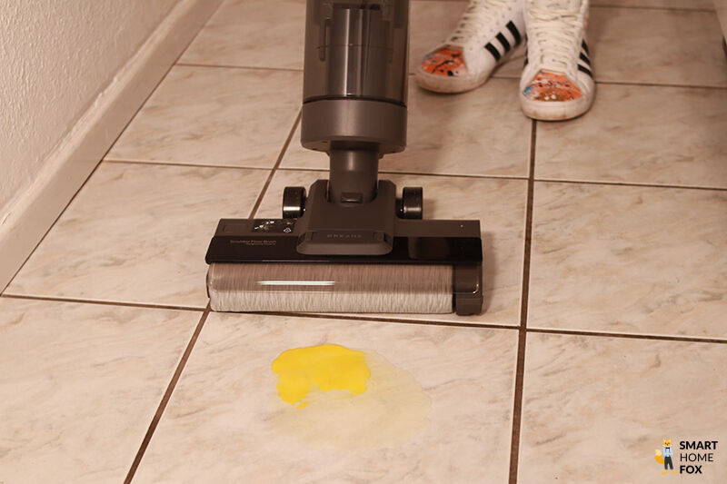 Die Bodendüse des Dreame H11 Wischsaugers